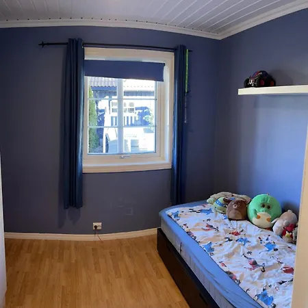 Enebolig Med Plass Til To Familier Villa Birkenes