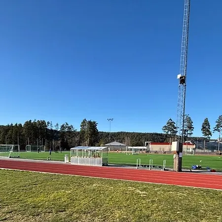 Enebolig Med Plass Til To Familier Birkenes